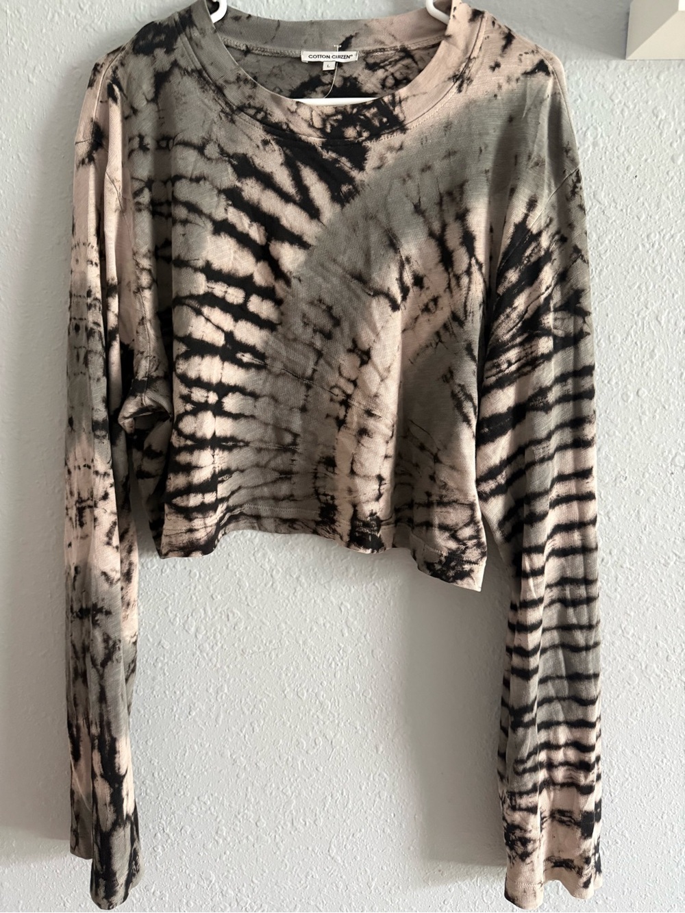 Cotton citizen Tie-Dye Cropped Long-Sleeve Top - - Picture 2 of 5
